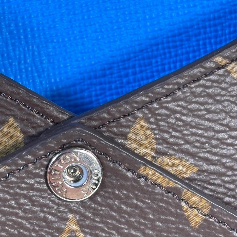 Gorgeous Louis Vuitton Kirigami Cardholder Sold - Picture 9 of 15